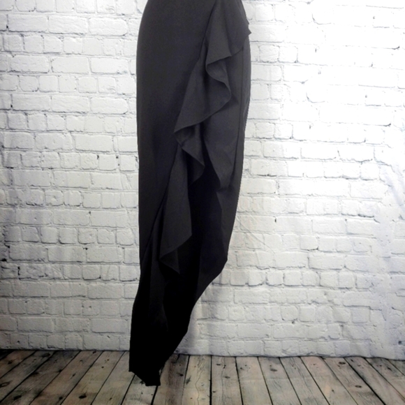 NWT Windsor Size XS One-Shoulder Asymmetrical Ruffle Dress - Picture 2 of 8